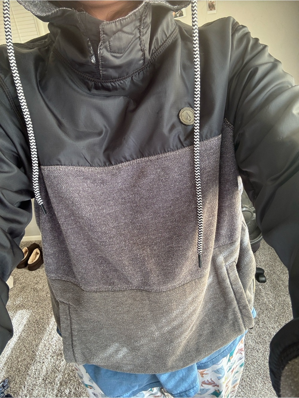 Volcom Men's Two-Tone Gray and Black Crewneck Hoodie